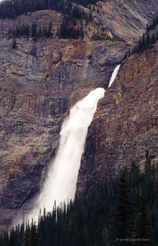 Yoho National park takakkaw waterfall
